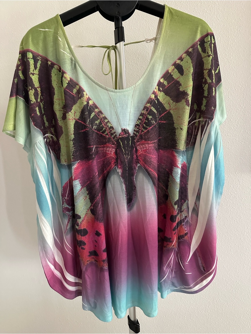 ONE WORLD Butterfly Print Flowy Tunic in Green, Pink and Blue